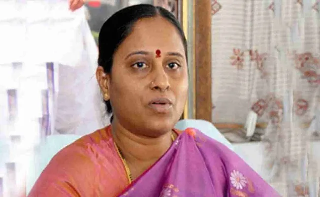 Telangana Minister Embarrassed Over Daughters Outbursts Against Cm Telangana Minister Embarrassed Over Daughters Outbursts Against Cm