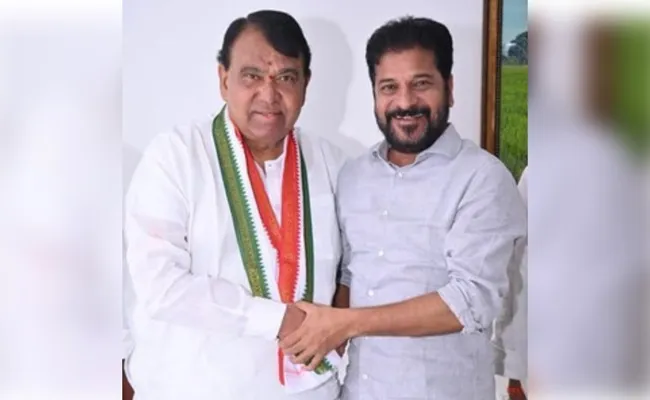 పోచారం వ్యాఖ్యలతో రాజకీయ చర్చ