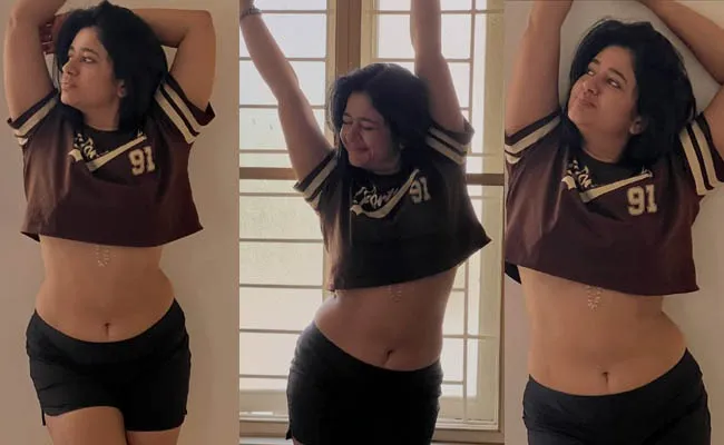 Hot Naughty Poses Of Hot Beauty
