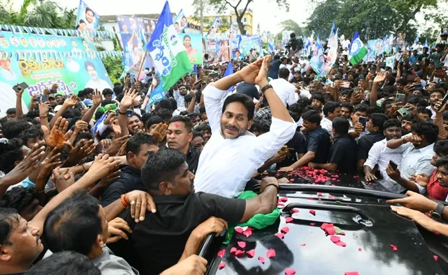 జగన్ సభలకు భారీగా జనం: కూటమి ప్రభుత్వానికి అలారం బెల్