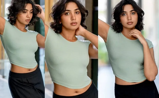 Hot Sivatmika Rajasekhars Navel Glam Hot Sivatmika Rajasekhars Navel Glam