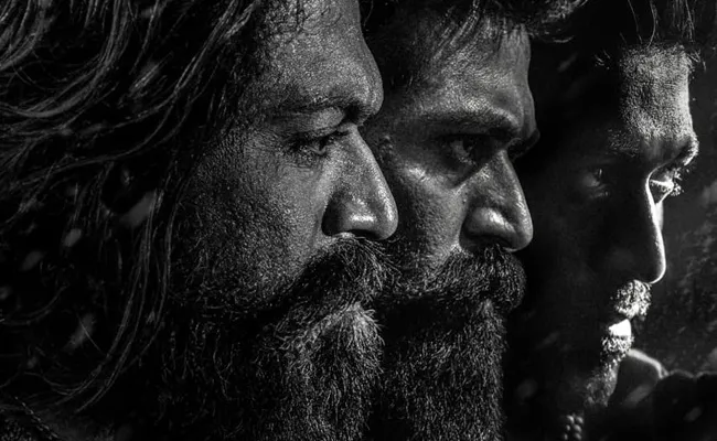 Yashs Toxic Advance Booking On A Rage Yashs Toxic Advance Booking On A Rage